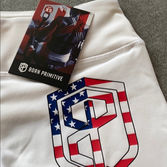 Born primitive size extra small - Picture 2 of 5